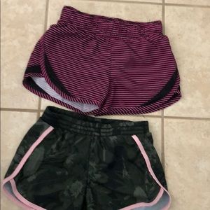 Old navy active win shorts ( both pairs included)